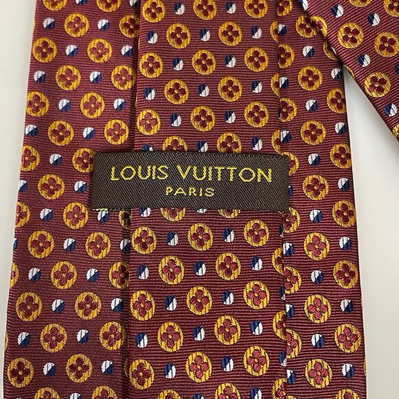 Louis Vuitton LV Silk Classic Necktie Designer Luxury Maroon Gold Pattern Tie  - Picture 3 of 7